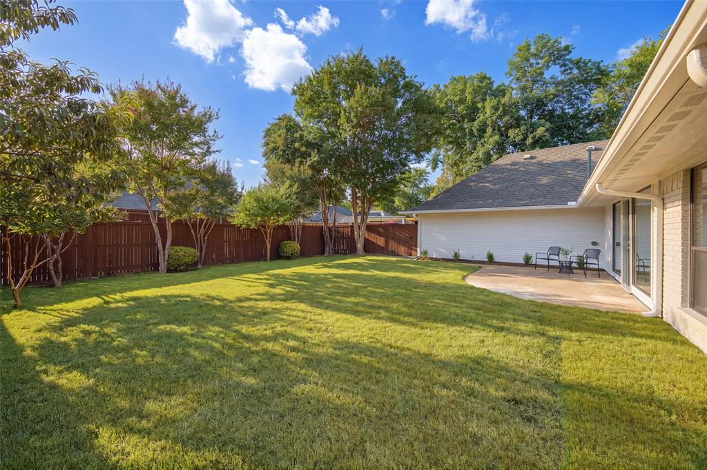 6505 Apple Valley Place