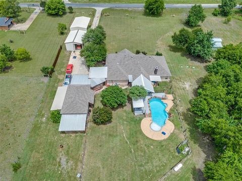 Photo of 18584 County Road 543, Nevada, TX 75173 (MLS # 21260834)