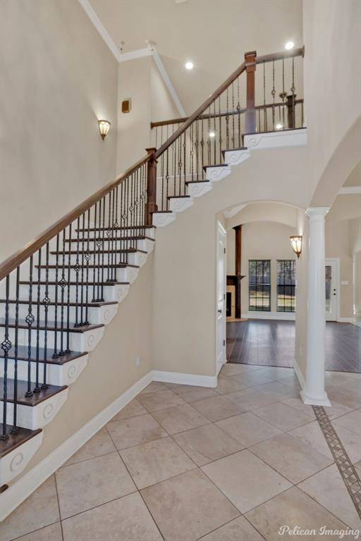 2805 Clearbrook Way