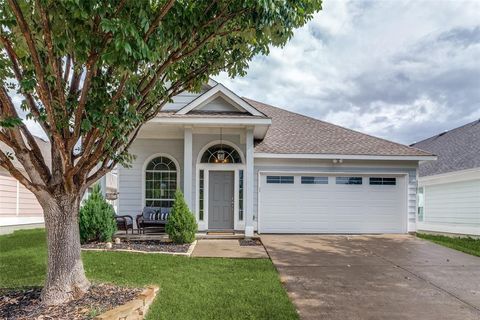 Photo of 1301 Rain Fern Drive, McKinney, TX 75072 (MLS # 21091997)