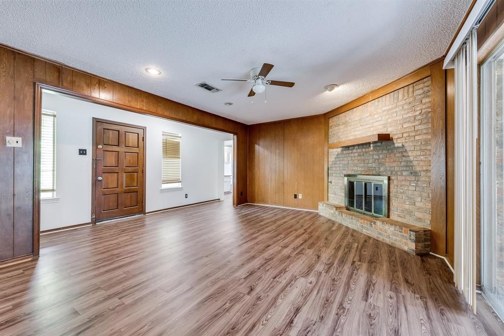 3217 Ridgeview Lane