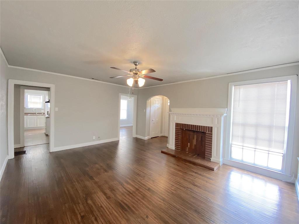 Dallas Land & Loan 03 - Residential Lease