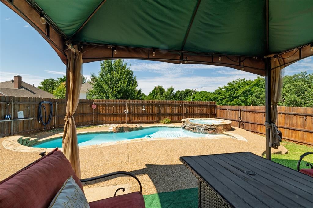 5213 Gulfwind Lane