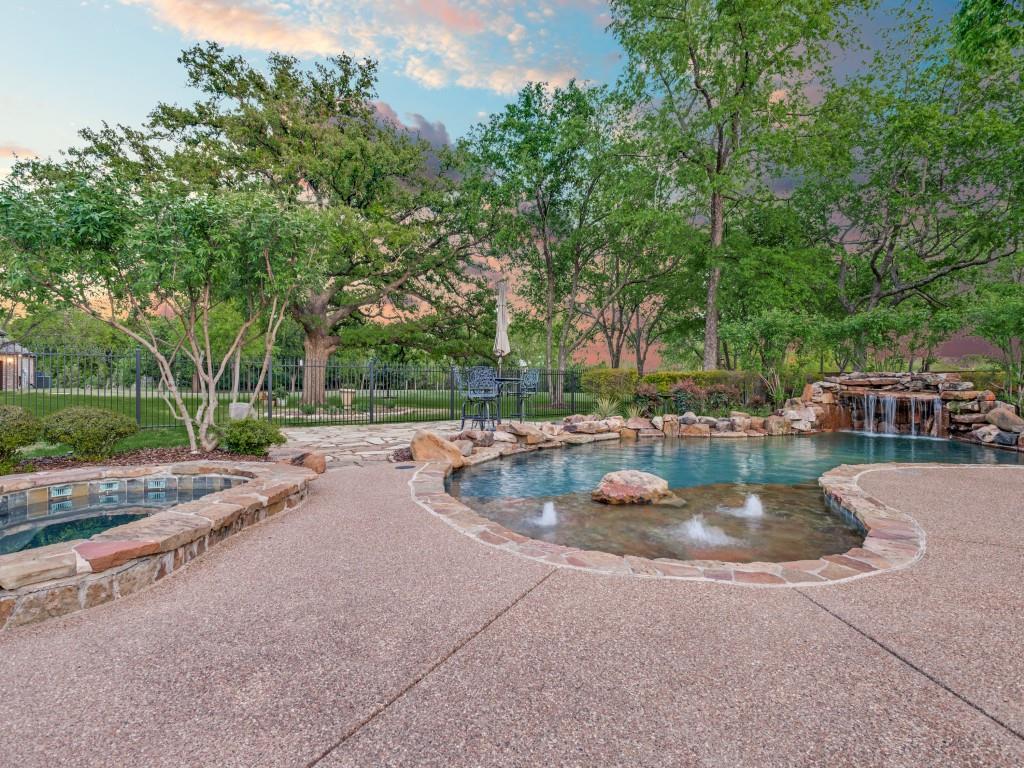 Regency Oaks - Residential