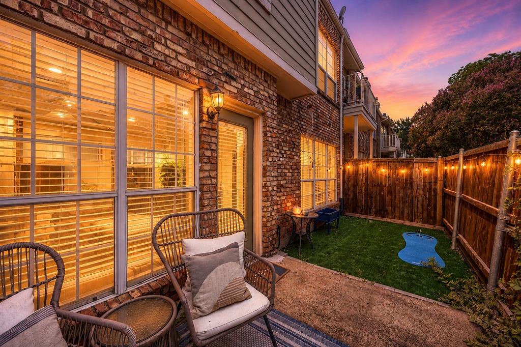 7151 Gaston Avenue 910