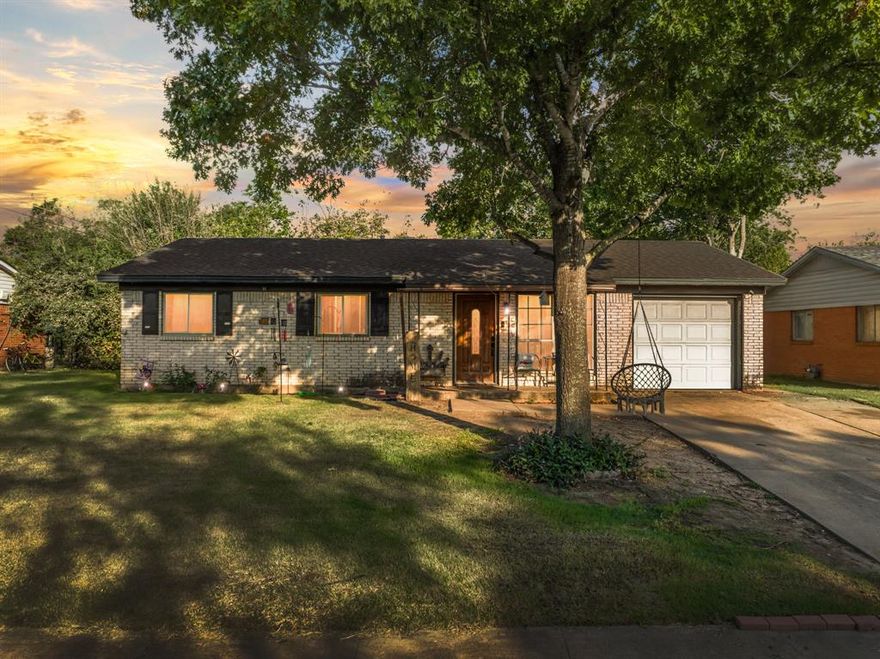 Versatile 4-Bedroom Home in Bellmead – La Vega ISD! 
Welcome to this warm and versatile home in the heart of Bellmead! Offering multiple living options, a cozy fireplace, and a great location, this property is perfect for families, first-time buyers, or investors.
Inside, you’ll find a welcoming layout with a bright living area and a functional kitchen with plenty of cabinet space. The den with fireplace is currently being used as the primary bedroom, but it can easily be transformed into a second living area, office, or multipurpose flex room depending on your needs.
Outside, a large mature tree shades the front yard, while the backyard offers room to relax, garden, or entertain—and the playground conveys with the sale!
Located within La Vega ISD and just minutes from I-35, Baylor University, downtown Waco, shopping, and dining—this home combines comfort with convenience.
Highlights include:recently painted interior walls, bathroom renovation in the last year, plenty of storage with outbuildings.
Don’t wait—schedule your showing today and discover all the potential this Bellmead gem has to offer!