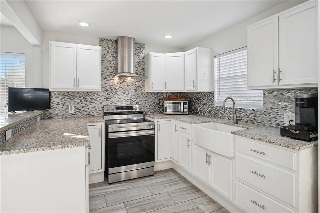 Duncan Heights 01 - Residential