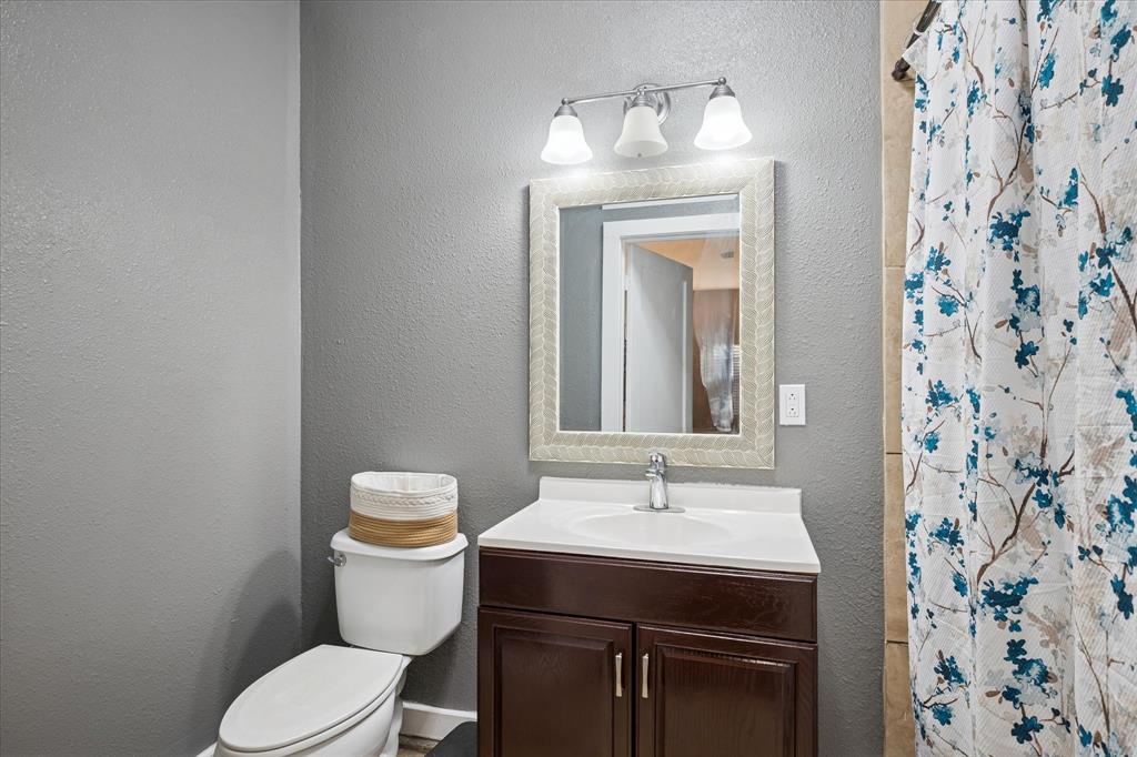 Duncan Heights 01 - Residential