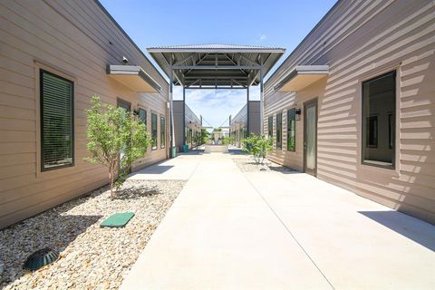 651 E Debbie Lane 300 Mansfield TX 76063
