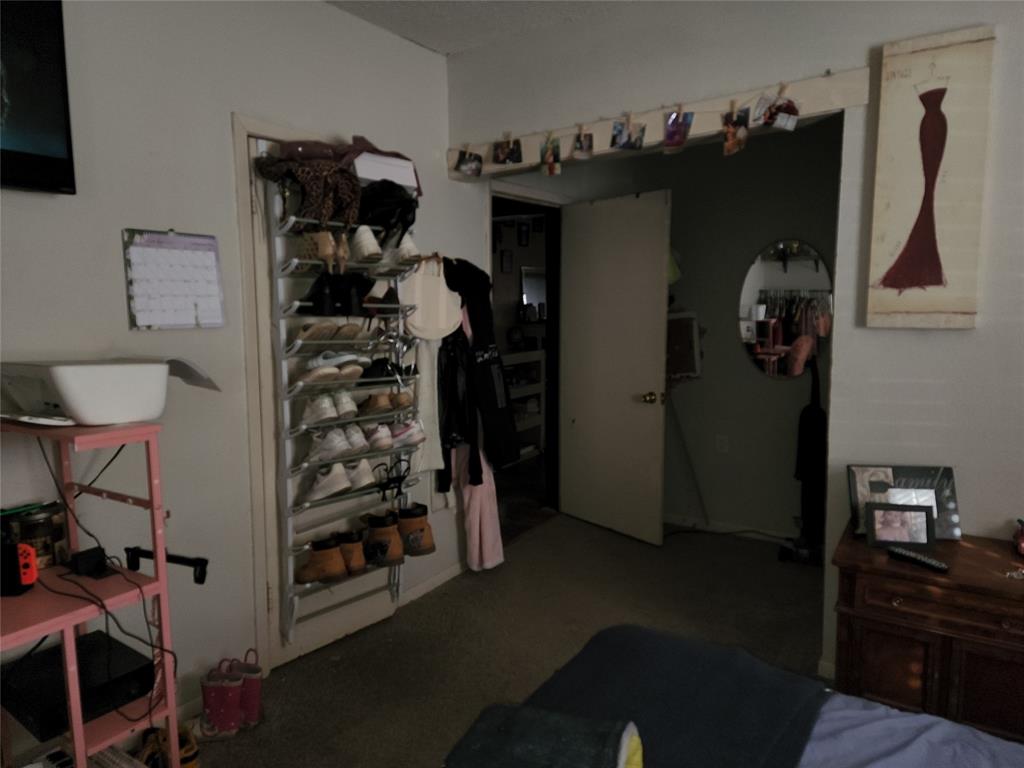 J E Grissom Of Fair Park Ac - Residential