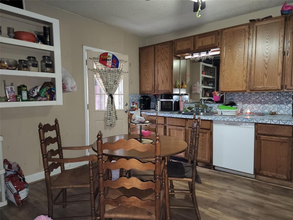 J E Grissom Of Fair Park Ac - Residential