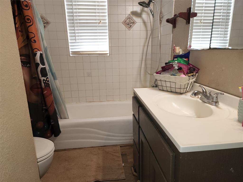 J E Grissom Of Fair Park Ac - Residential