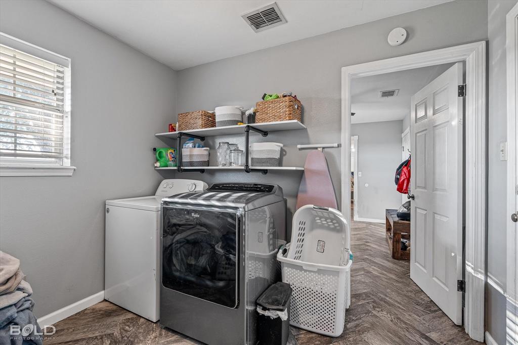 Keithville, Louisiana 71047, United States, 3 Bedrooms Bedrooms, ,2 BathroomsBathrooms,Residential,Active,231375