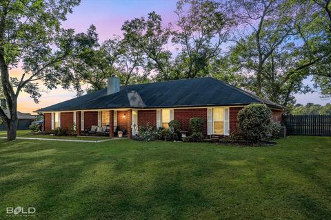 Photo of 3804 Farmridge Road, Keithville, LA 71047 (MLS # 21088056)