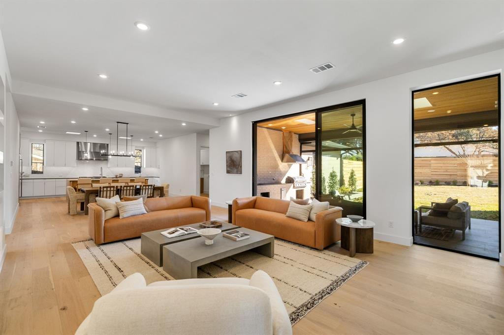 Crestpark Club Estates - Residential