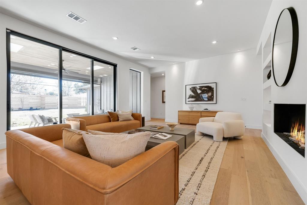 Crestpark Club Estates - Residential