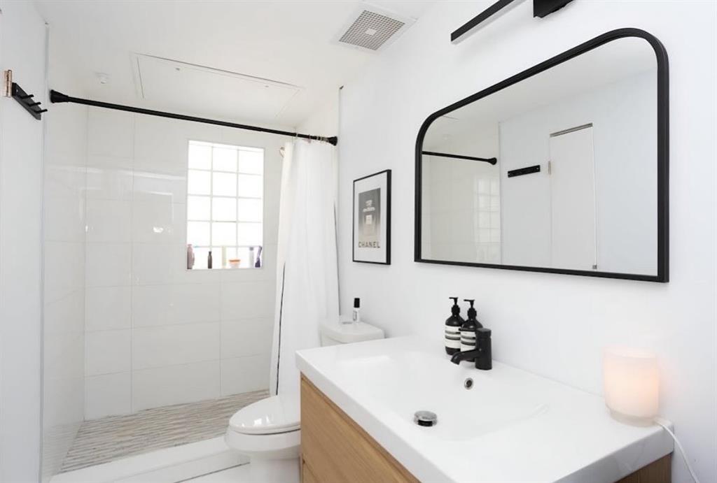 Holland Ave Condo 4239 - Residential Lease