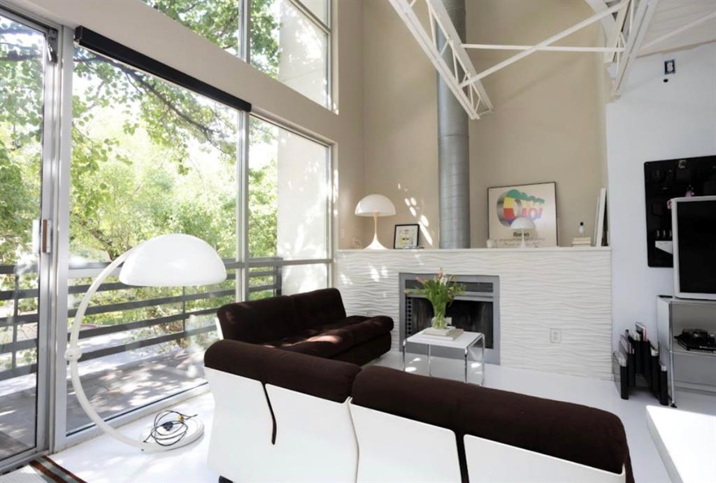 Holland Ave Condo 4239 - Residential Lease