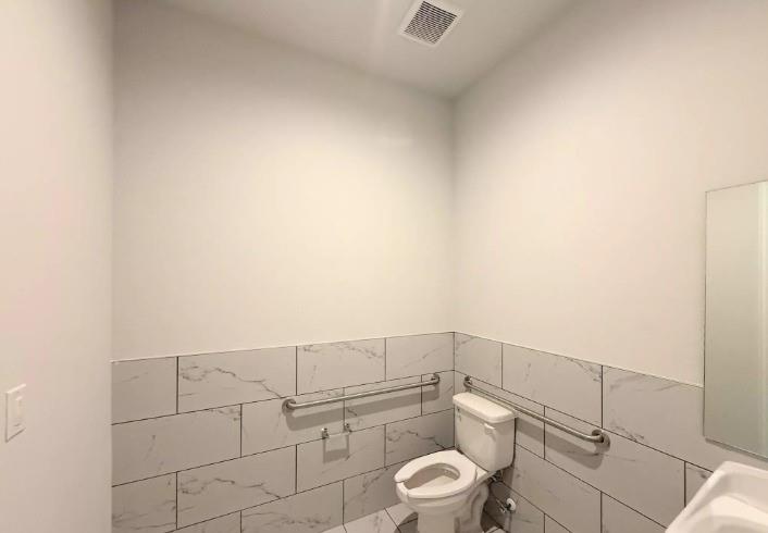 S13386 - Commercial Lease