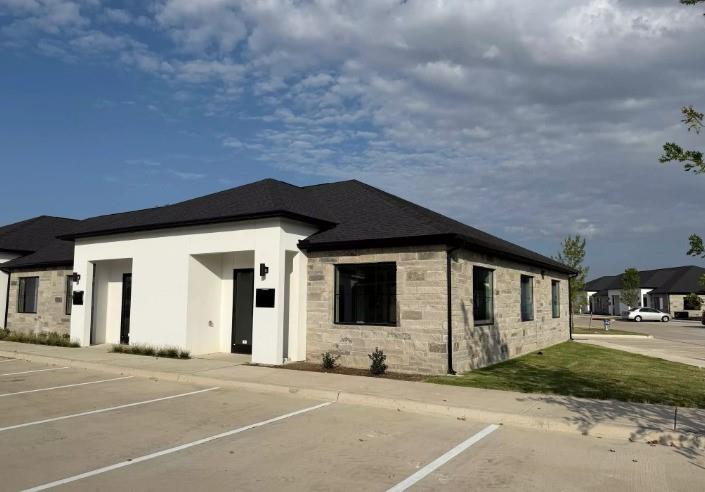 S13386 - Commercial Lease