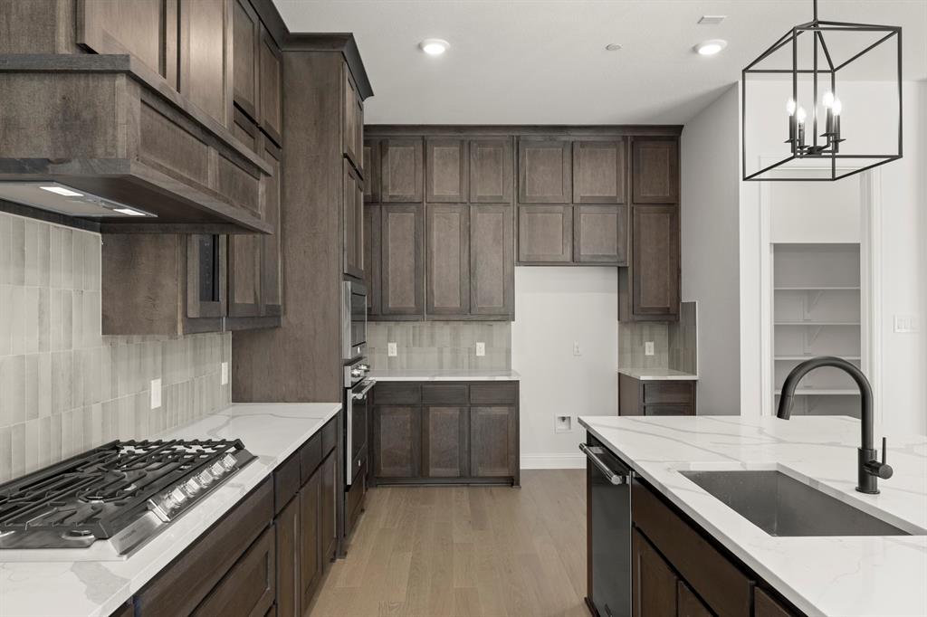 Las Brisas at Stoney Creek - Residential