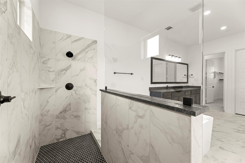 Las Brisas at Stoney Creek - Residential