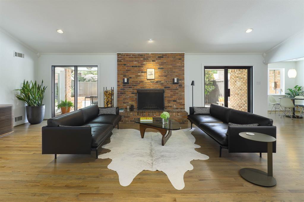 4232 Meadowdale Lane