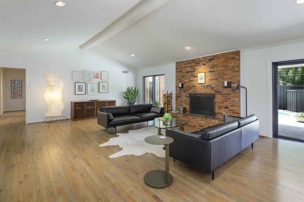 4232 Meadowdale Lane