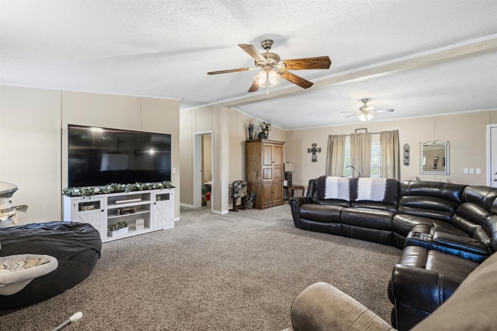 5716 County Road 4516