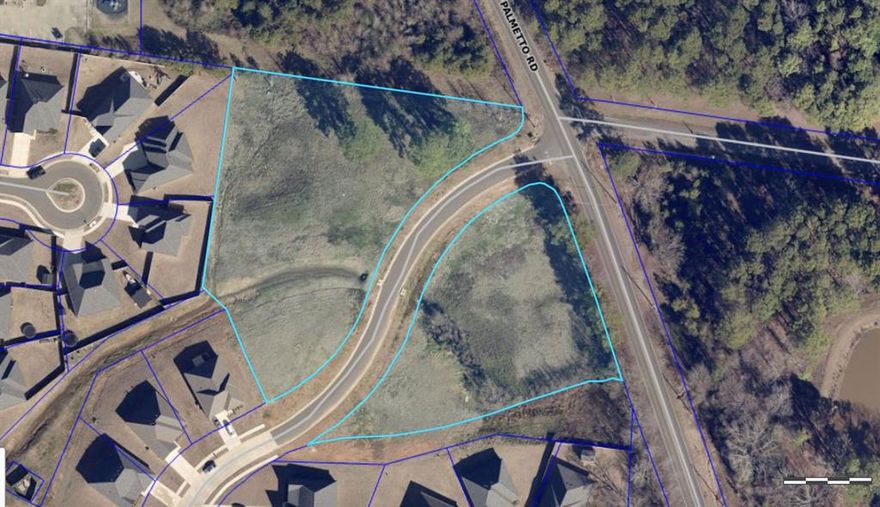 2 Corner Lots available. Lot 1 - 1.21 acres.  Lot 2 - 1.67 acres.  Frontage on both Palmetto Dr. and North Lost River..  Ideal for Office space. Less than .5  mile from the Bossier Parish Courthouse.