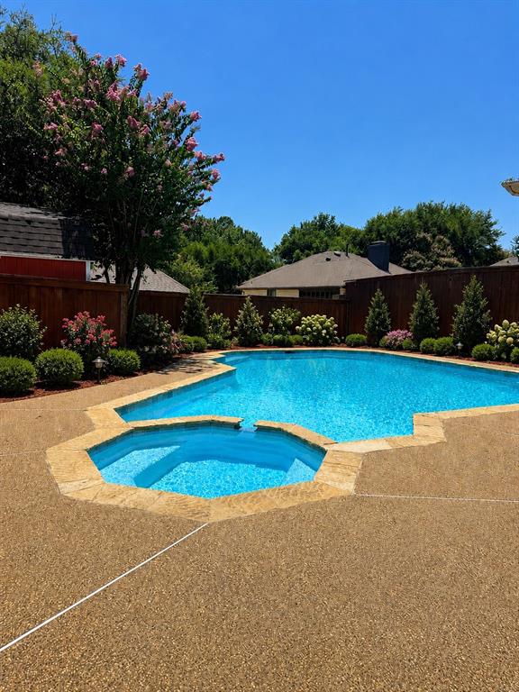 2907 Sweet Briar Street