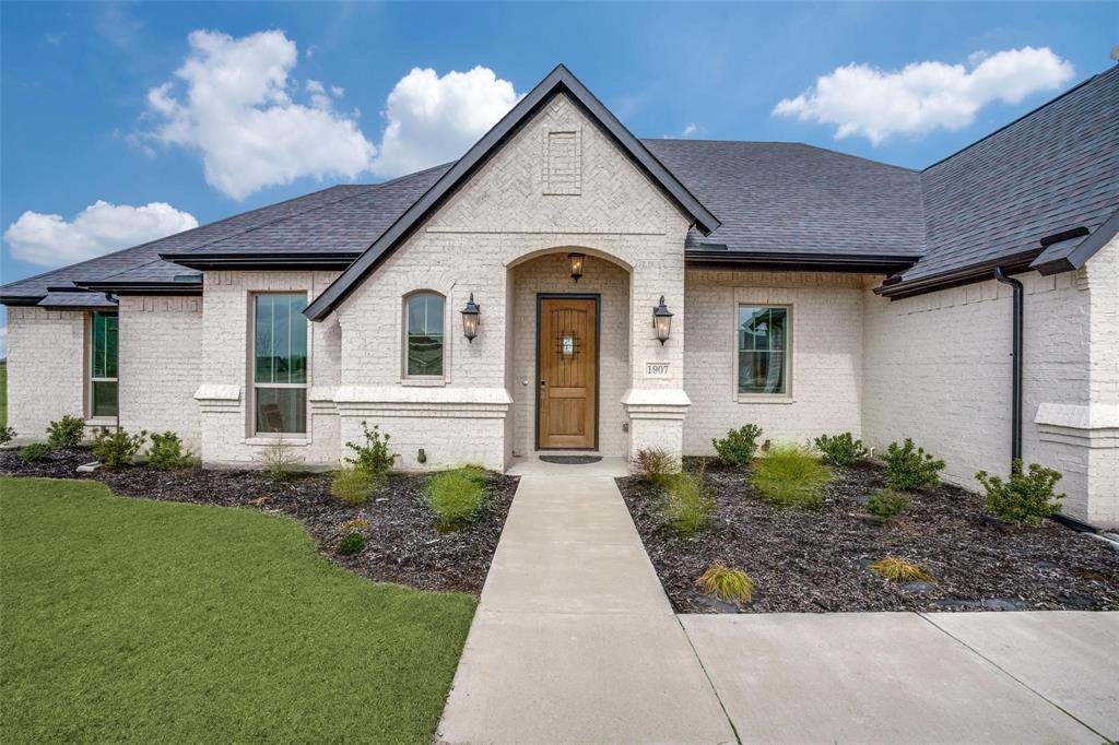 118 White Wing Court
