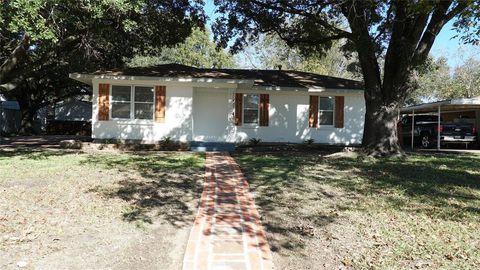 A home in Kaufman