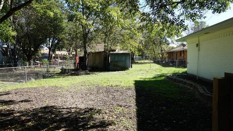 A home in Kaufman