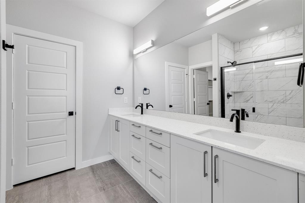 EDGEWOOD ESTS - Residential Lease