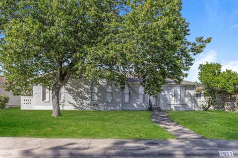 7011 Pickrell Drive Dallas TX 75227
