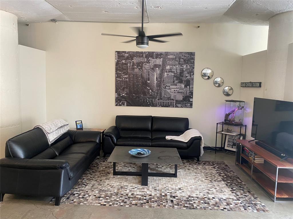 1122 Jackson Street 303