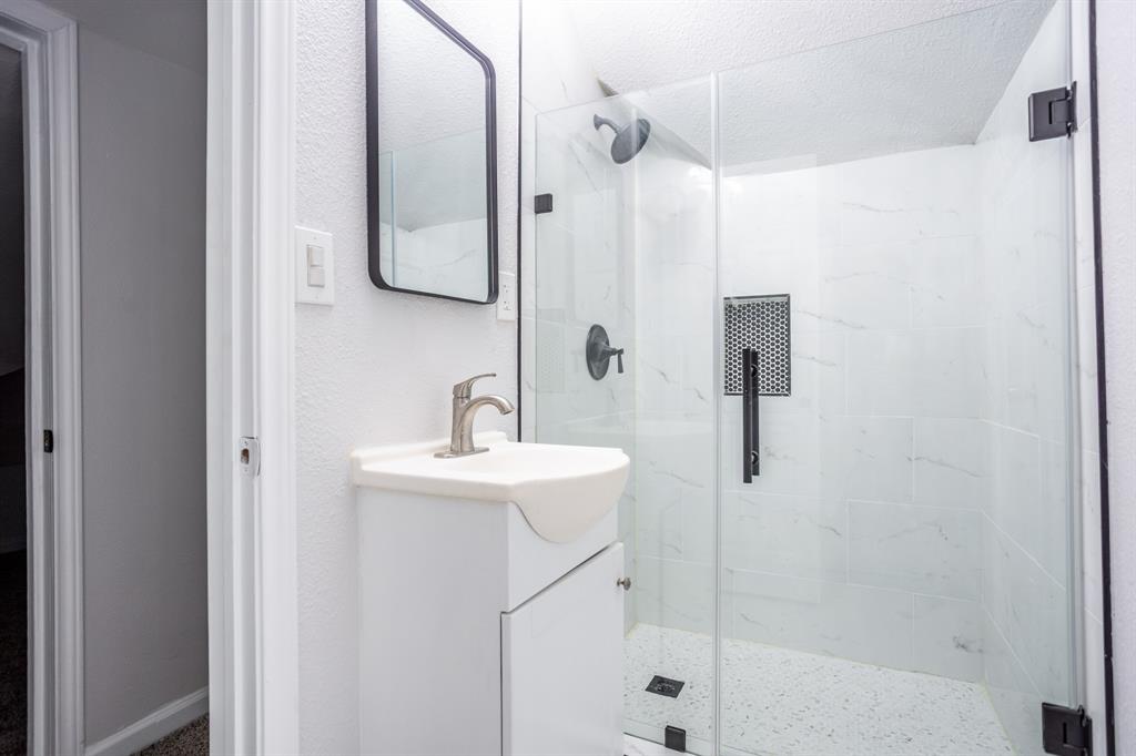 Winnetka Heights - Residential