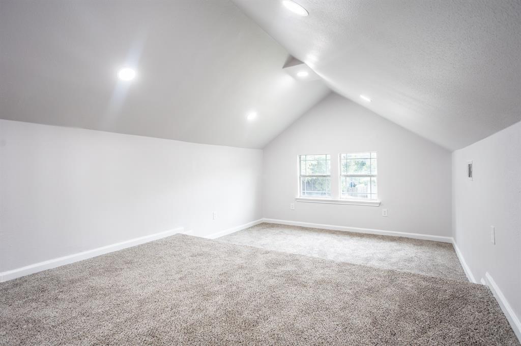 Winnetka Heights - Residential