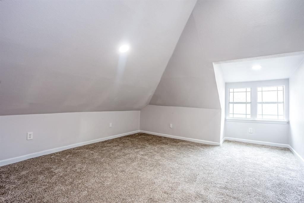 Winnetka Heights - Residential