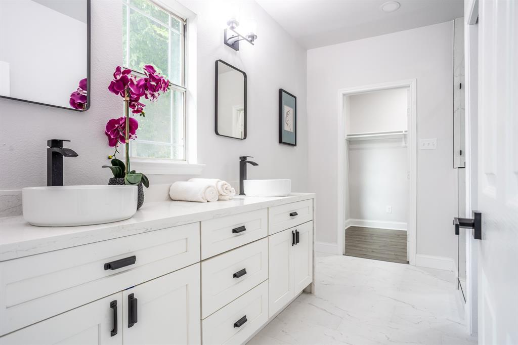 Winnetka Heights - Residential