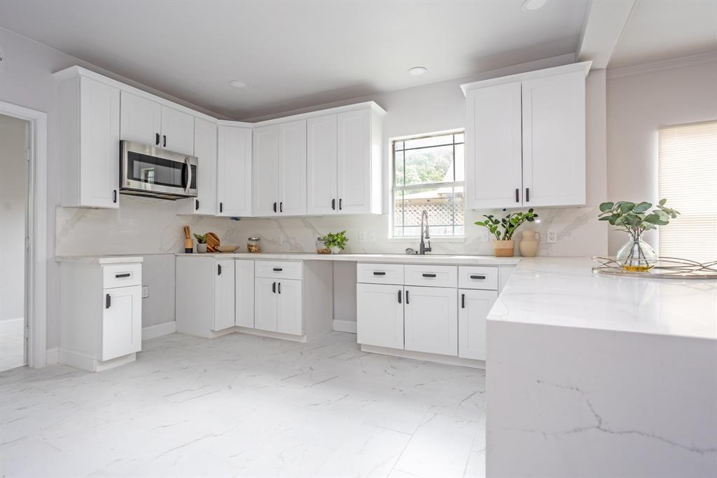 Winnetka Heights - Residential