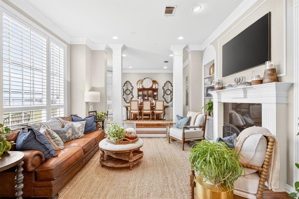 2101 Lakeshore Drive