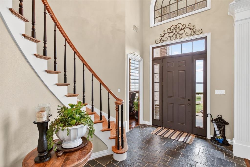 2101 Lakeshore Drive