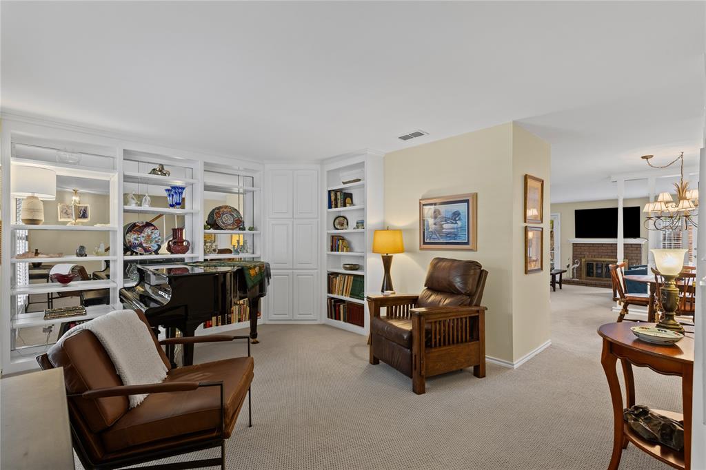 1231 Roaring Springs Road 1