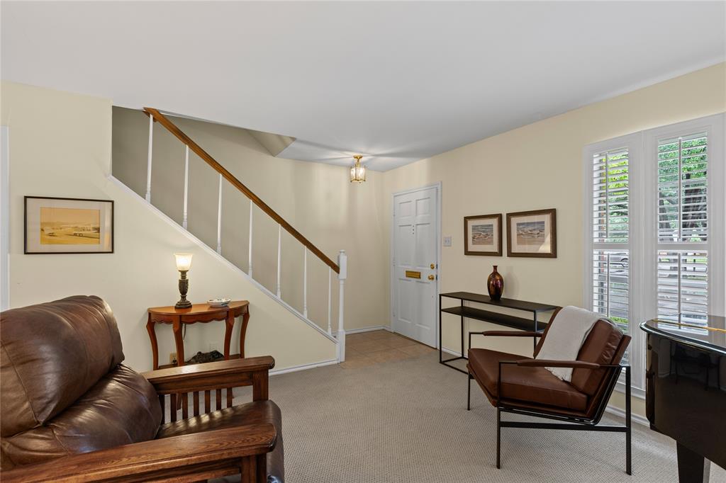 1231 Roaring Springs Road 1