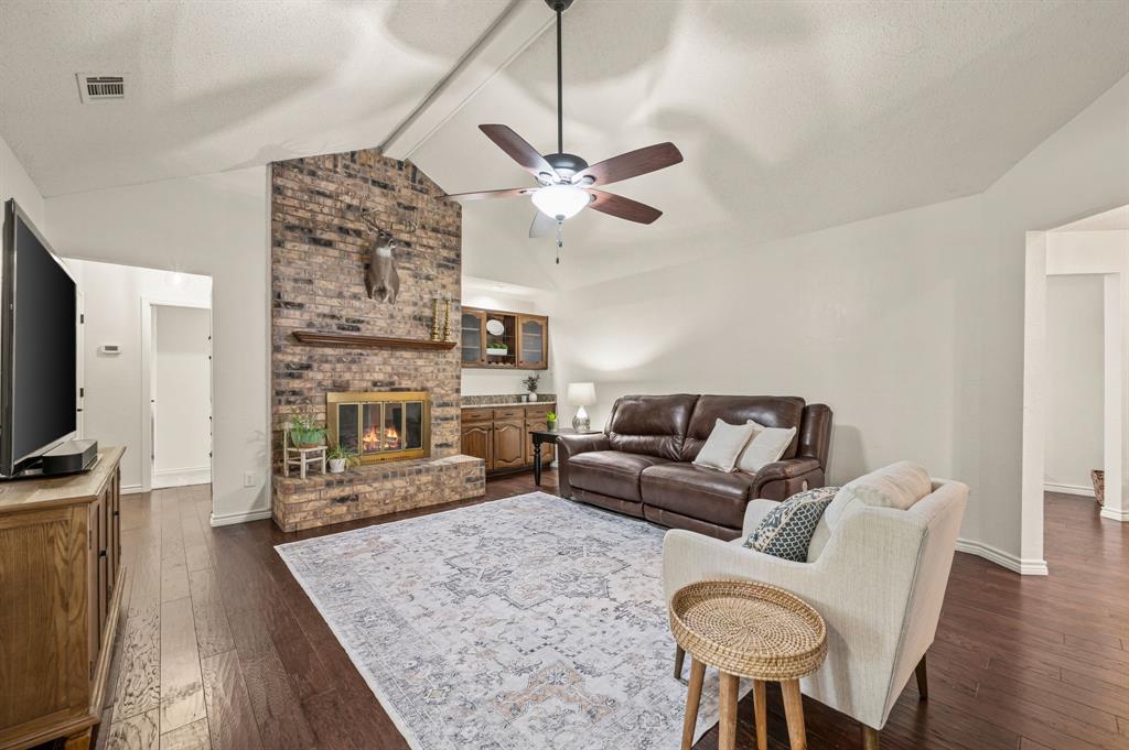 1312 Circle Lane