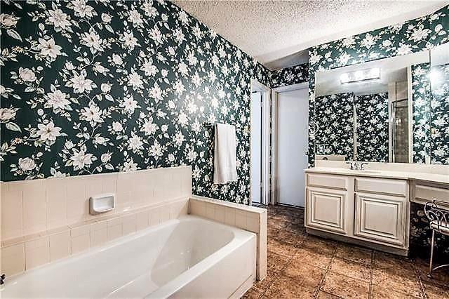 Lakeside Landing Twnhms - Residential