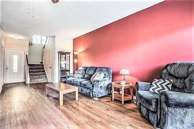 Lakeside Landing Twnhms - Residential