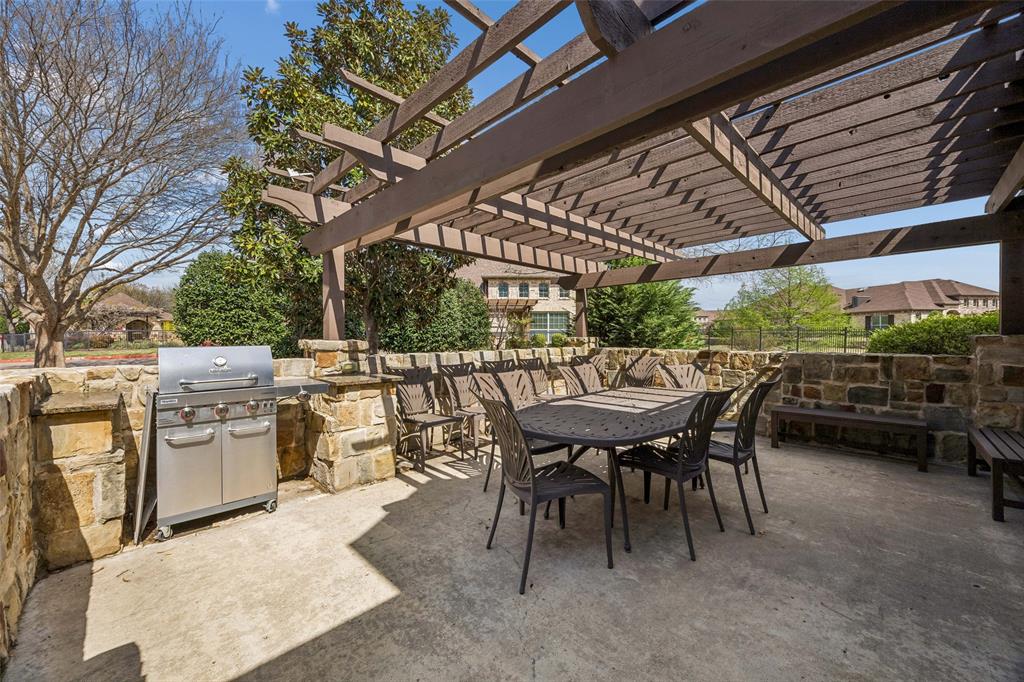 Villas At Willow Grove - Residential